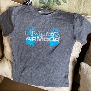 Boys - Athletic T- Shirt - size 5 - Under Armor